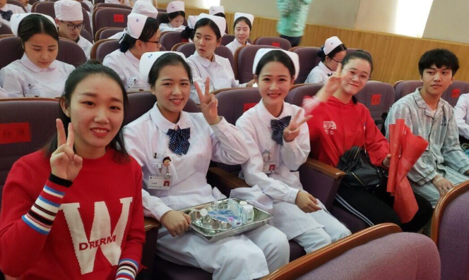 985招生遭遇“滑铁卢”，护理专业比普通科低近百分，面子往哪放