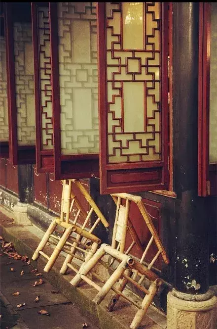 《百家姓》全文+拼音+注释,看看你的姓氏来自哪?