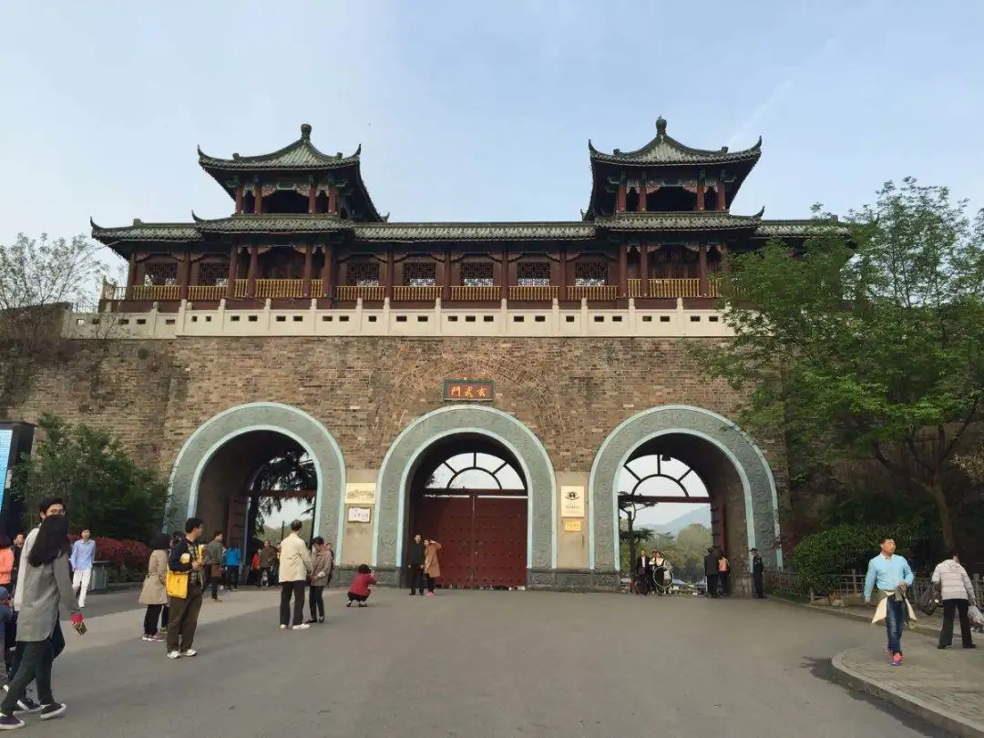 中国标志性建筑大集合（41）—江苏南京 玄武门