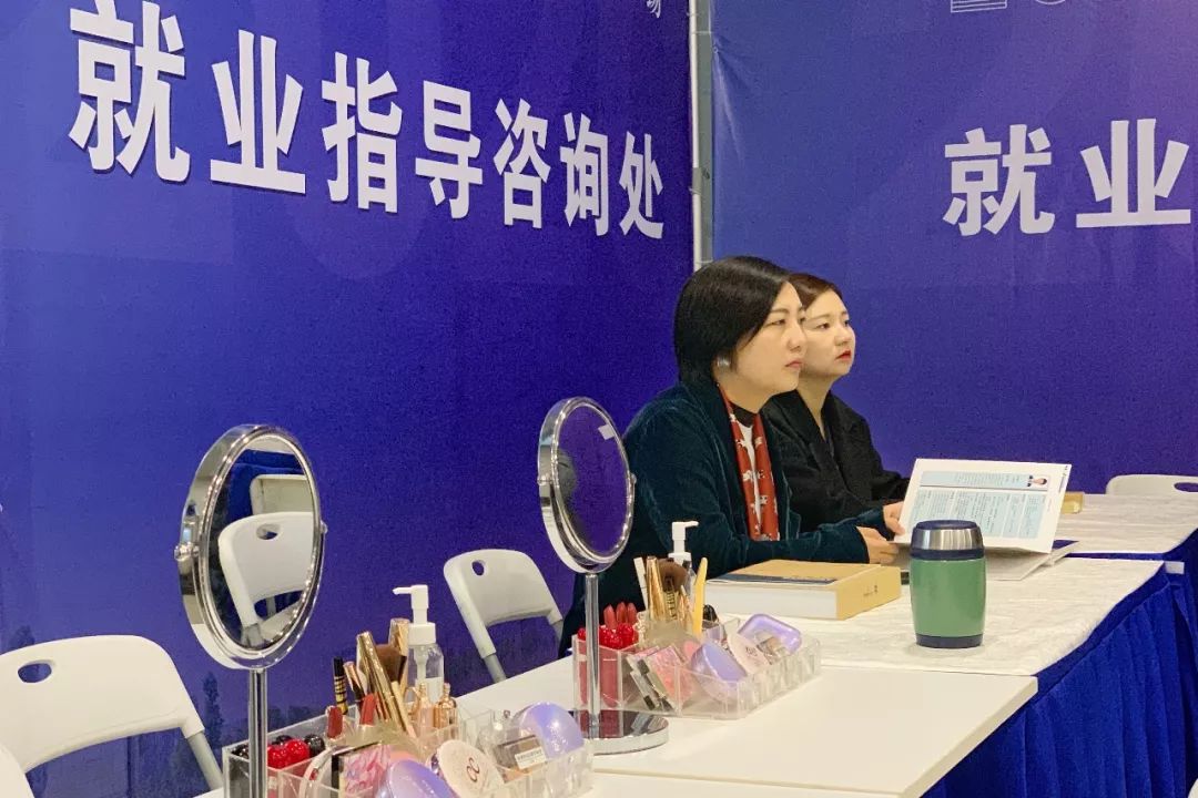 500多家企业提供近30000个岗位！秋季招聘火爆异常！