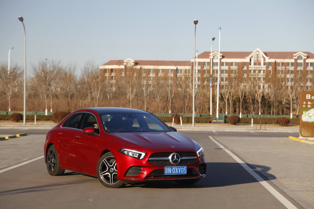 试驾完奔驰A200 L，优点缺点请自取