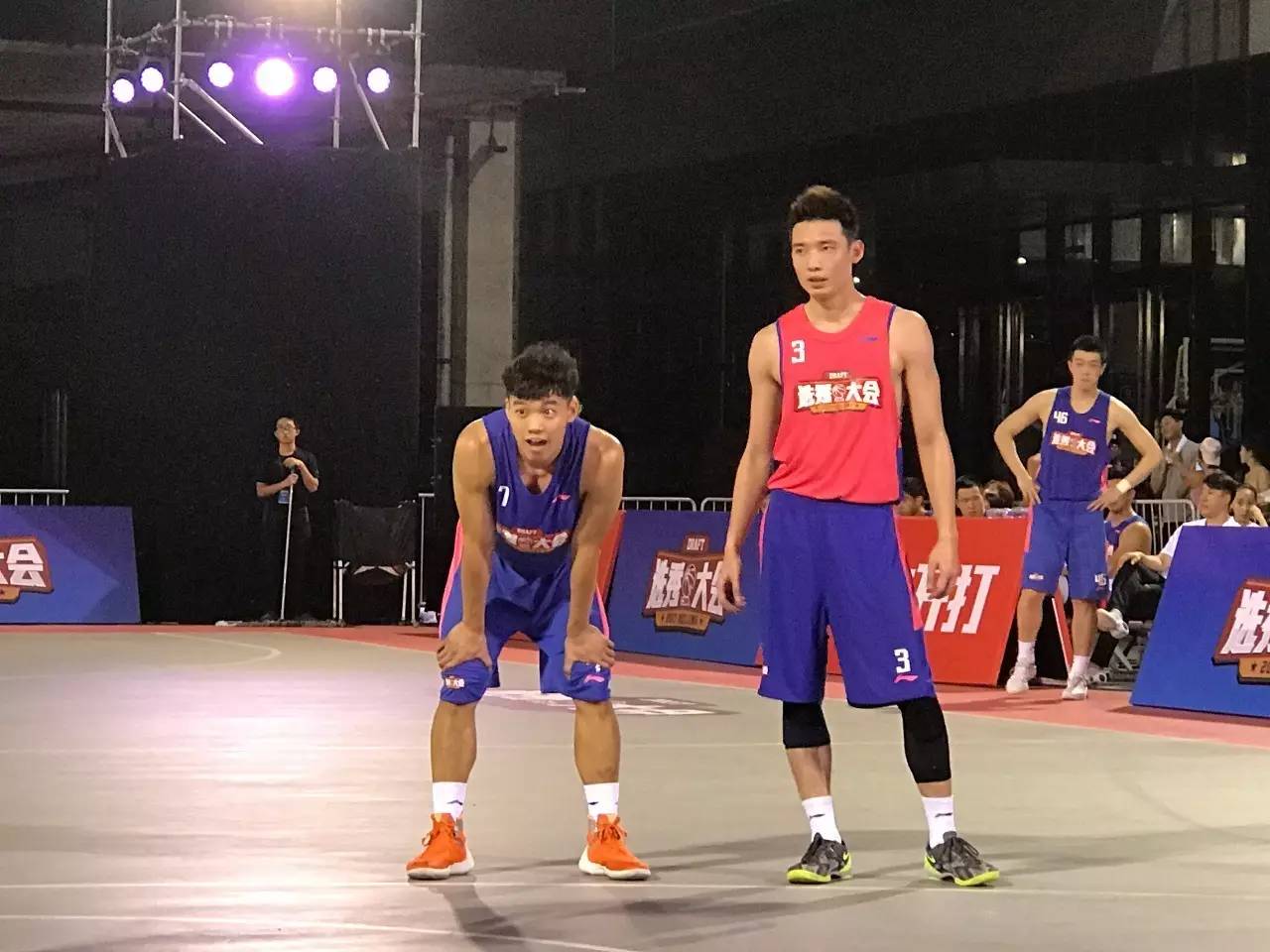 北大学霸刘鸿博，3次CBA选秀终成功，挑灯夜战研究篮球战术