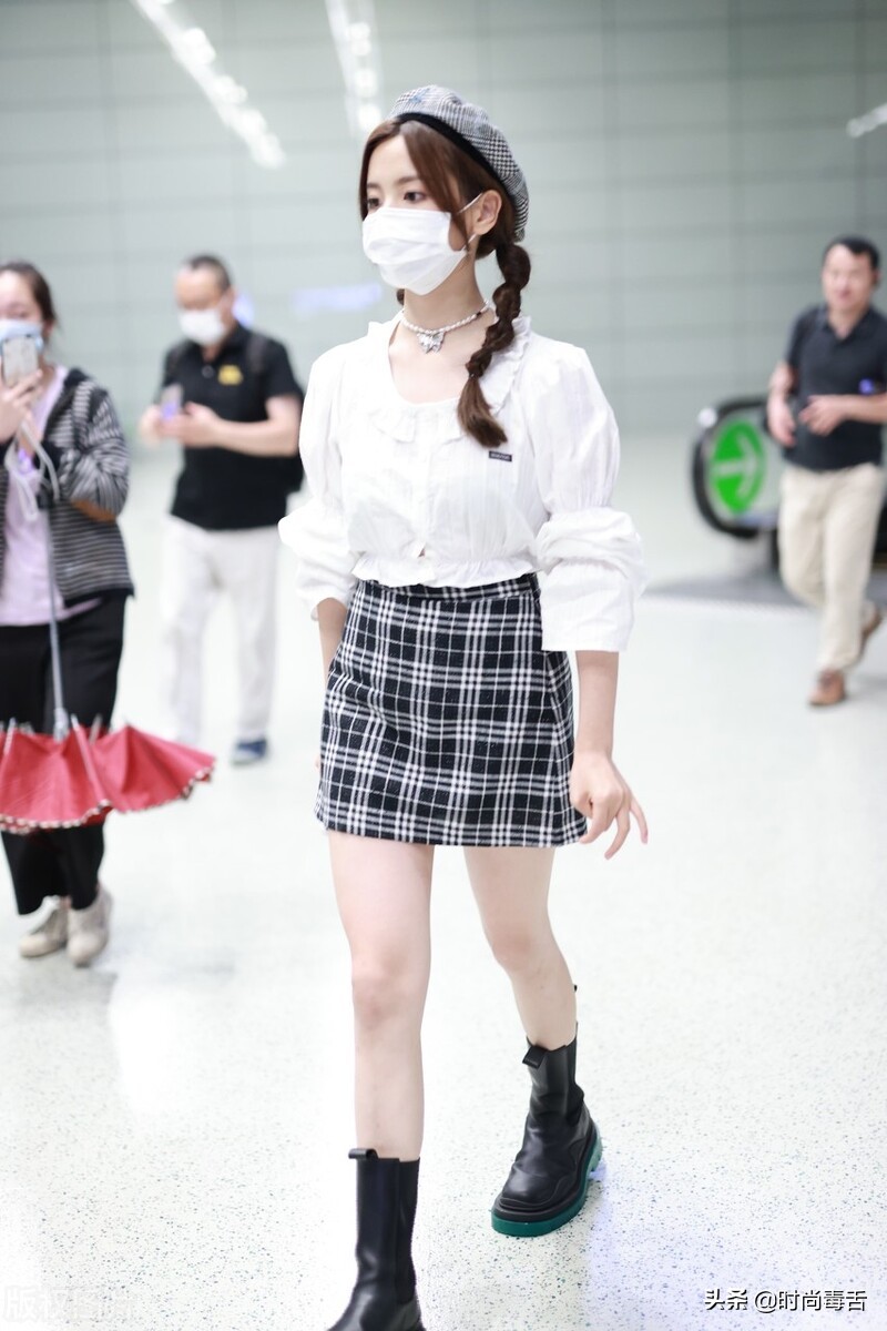 开学季 | 穿对学院风服饰，秒变校园美少女