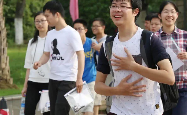 2021年高考出新规定，“烈士子女”身份可获得20分，引起争议