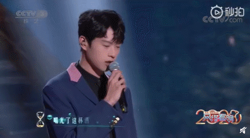 央视小年春晚来袭，央视主持人在观众面前露一手时，让人大呼惊艳