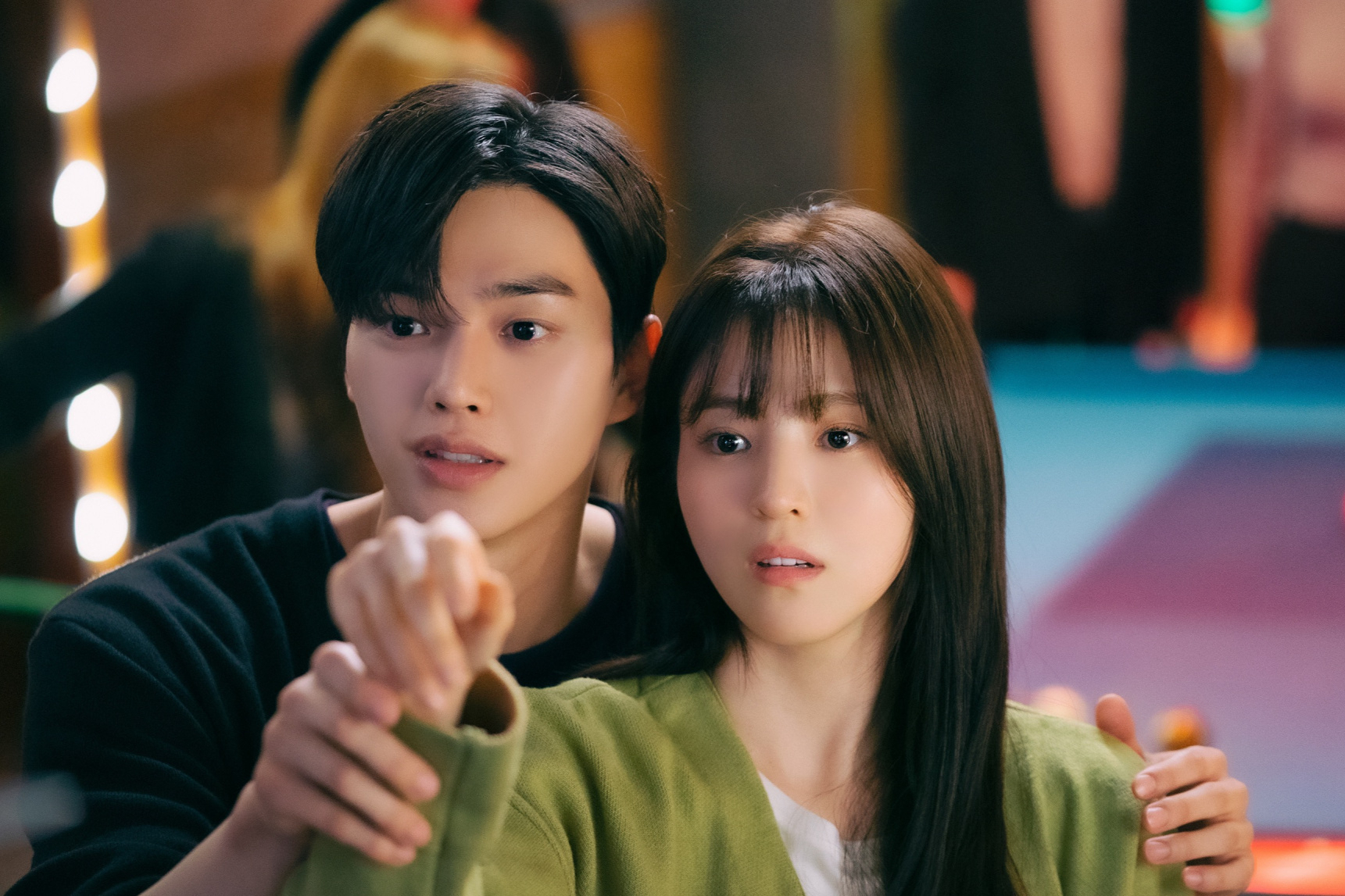 女人会不会爱上你,关键看你会不会运用这些眼神.