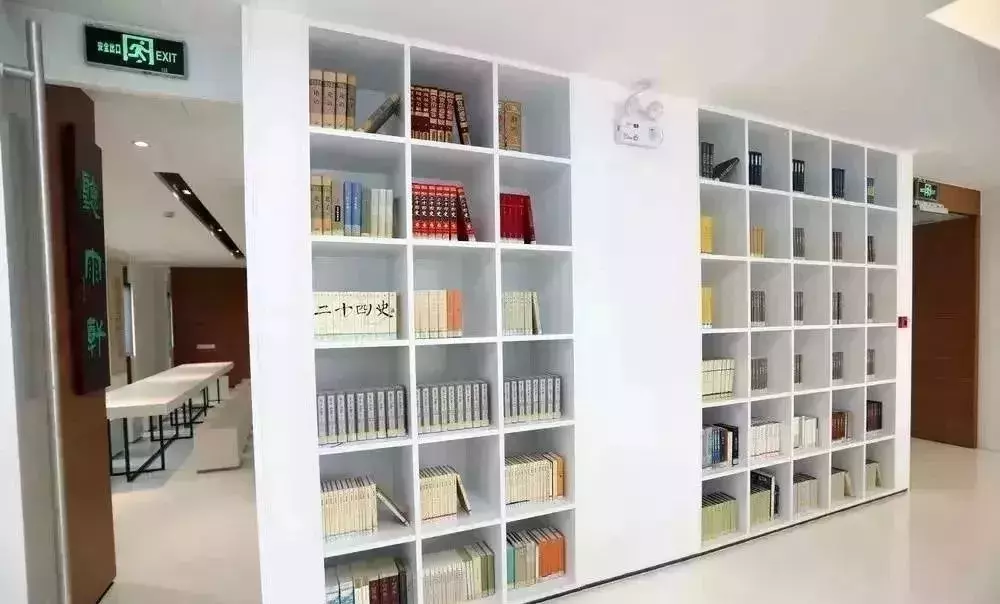 让学渣都“以身相许”的13个大学图书馆，这舒服，这惬意，不走了