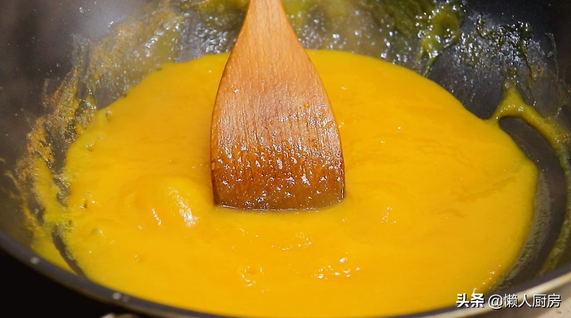 入冬后，碰到酸桔子这样吃，整上20斤，随吃随取，放一冬天没问题