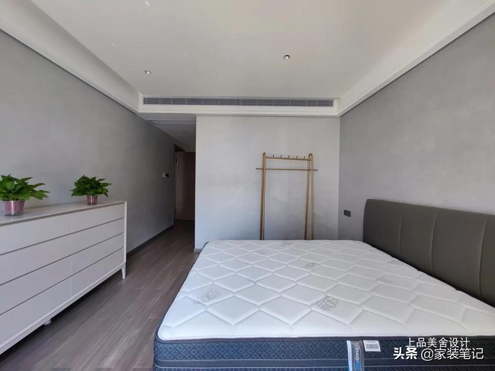 看了长沙夫妻的极简风，才知道什么是“网红”装修，隐形墙很惊艳