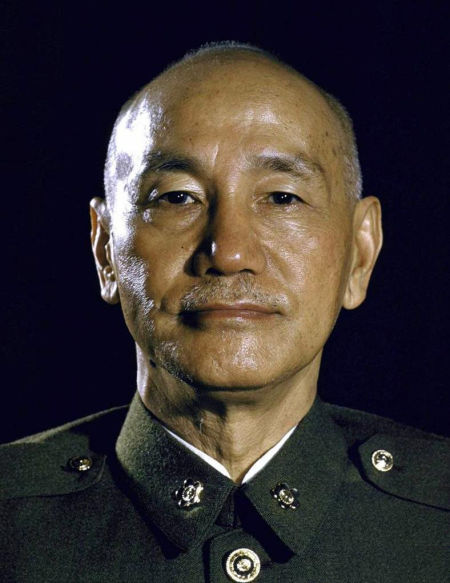 中非暴君博卡萨：残暴无度好食人肉，荒唐至极娶中国爱妃