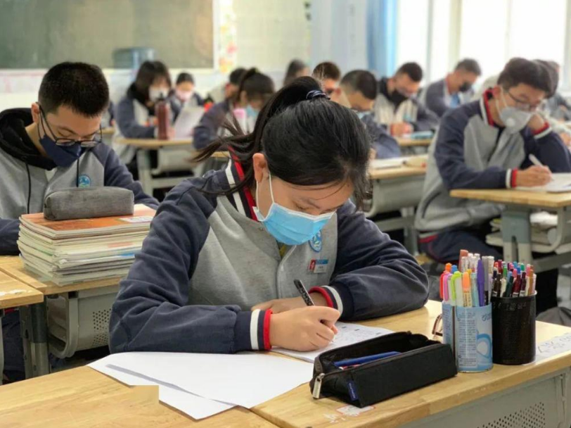 2022高考又有新变化，同时带来一个坏消息，部分人不能参加考试