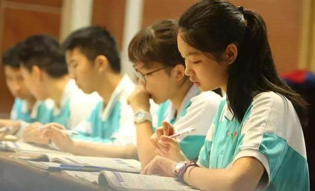 中专生可以考大学吗？除了参加高考，还有哪些途径可以上大学？