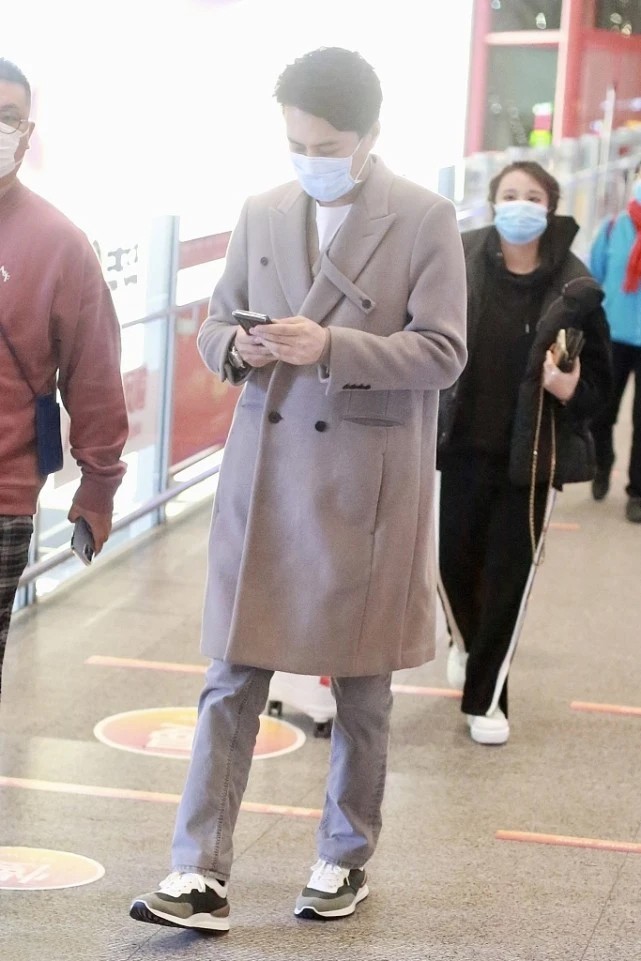 中年男士这样穿显品位(中年男士这样穿显品位高)