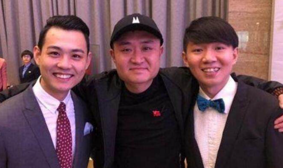 张玉浩为什么打苗阜？他和卢鑫三拒郭德纲，自创门户叫板德云社