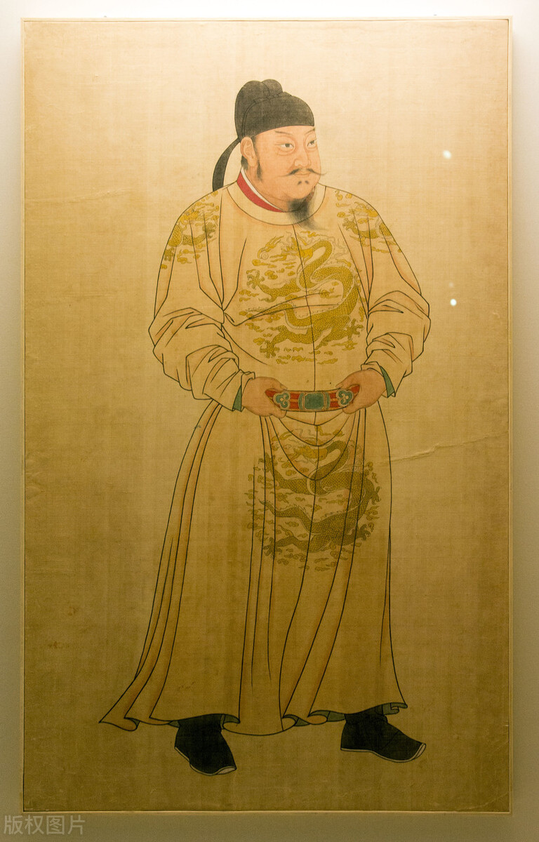 唐高祖李渊真正提防的是太子李建成,为牵制李建成故意扶持李世民