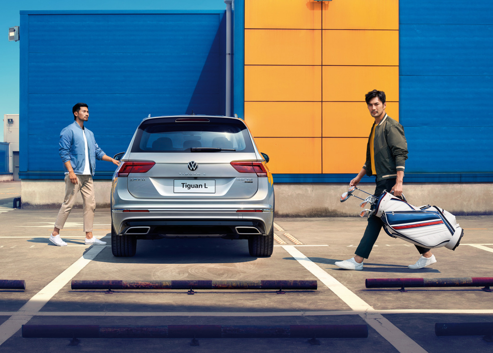 新款大众途观L上市，220匹马力+全时四驱，破百7.7秒