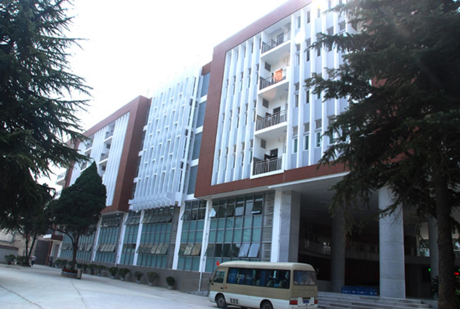 陕西省最好的5所高中，一本升学率超80%，每年学生都争着上