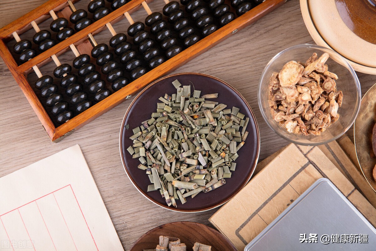 新疆启动中医药文化进校园活动