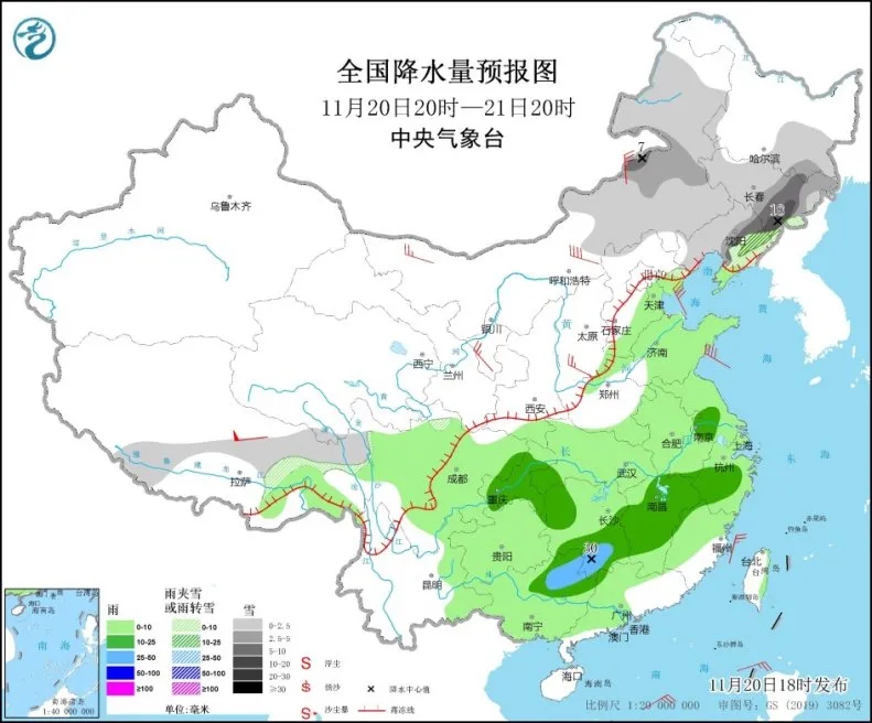 19岁女孩拍X光被要求脱光上衣，涉事医院回应【看世界·新闻早知道】