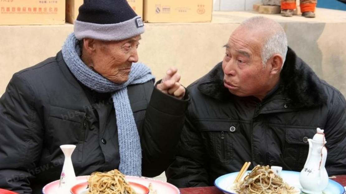 参加酒局，不会说敬酒词可不行，记住4句，任何场合都能用上