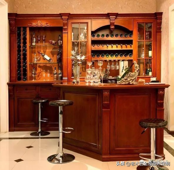 待客独酌,彰显生活品位的吧台实木酒柜定制效果图
