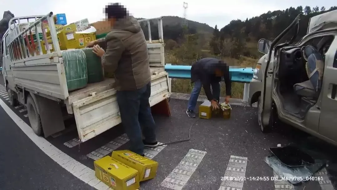 面包车拉货为什么要被罚款？哪些情况才该罚，并不是谁都能罚