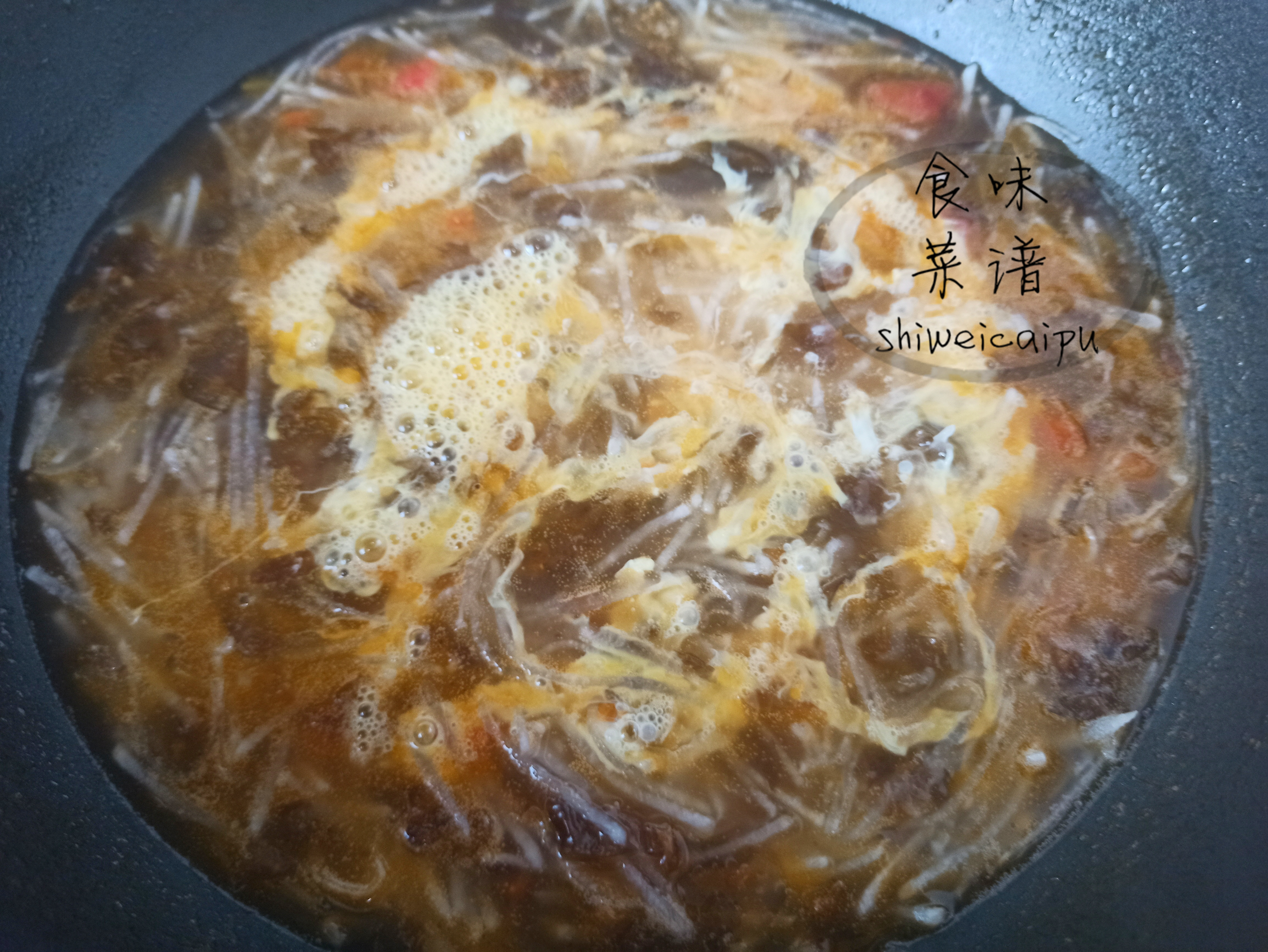 嗓子干痒不舒服，教你3款养生汤，润肺止咳很有效，成本才几块钱