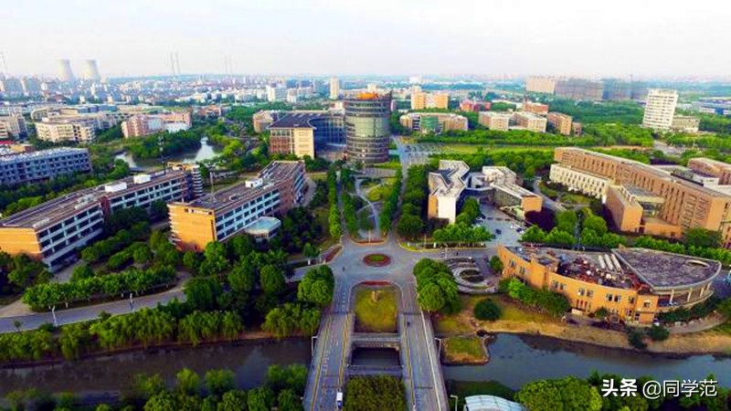 该985是各种气质美女集中地，在校女生高达两万余人，还都是学霸