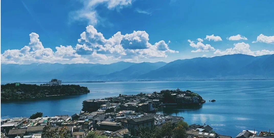 云南苍山洱海,在这里遇见动漫里的夏天,你想来这里拥抱美好吗