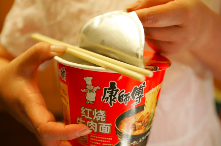 康师傅品牌归属地及年轻消费群体变化分析