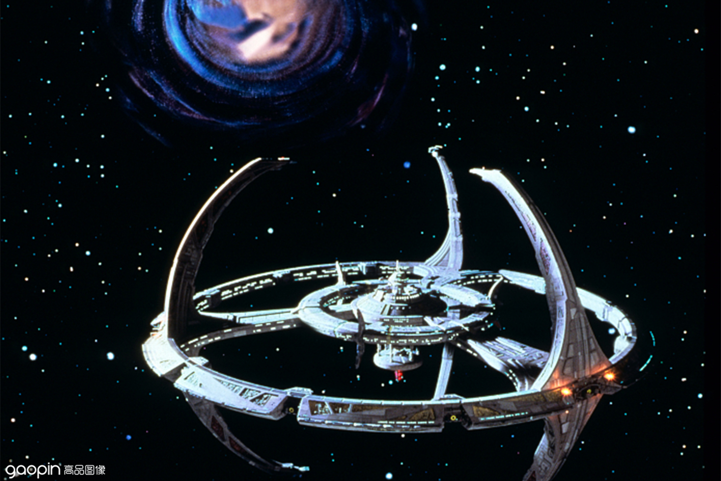 michael piller,特里·法雷尔,纳娜·维希特等参加演出,是《星际迷航