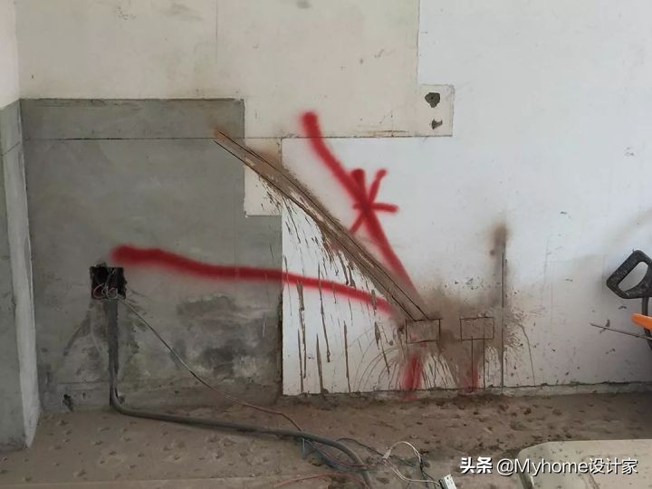 监工验收要留意的9件事，保证你卫生间不漏水、客厅瓷砖不拱顶