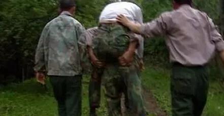 轰动一时的凤凰山UFO悬案，一农民遭遇离奇经历，真相究竟是什么