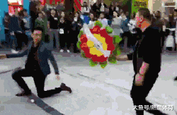 哥们,学的挺像啊,