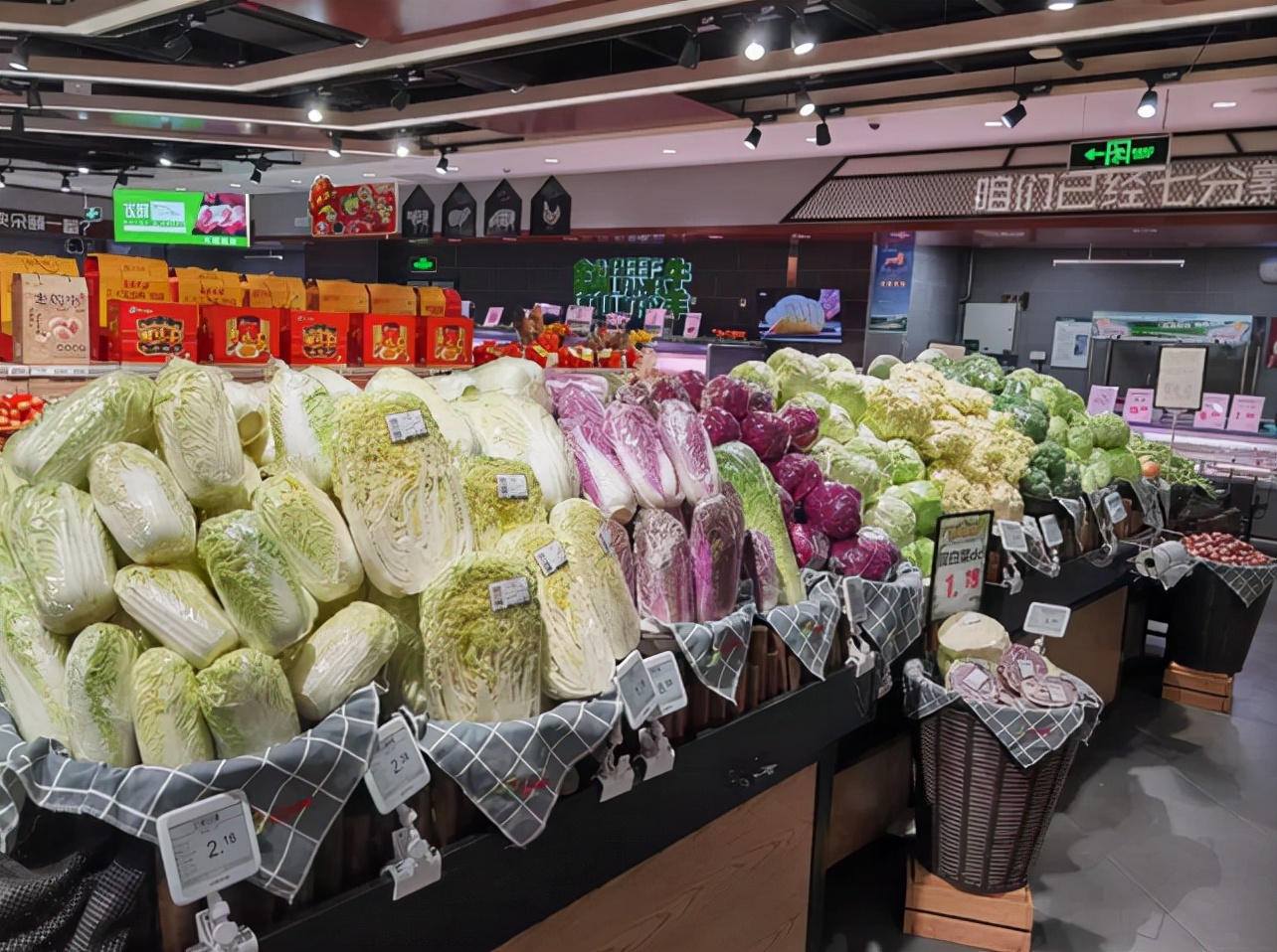 蔬菜涨价，超市“保供”