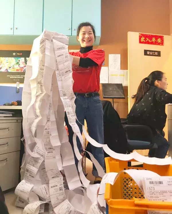 百丽退市、达芙妮垮台,这个女鞋品牌为何能逆势崛起