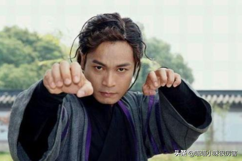 郭晋安脸部僵硬像蜡像，疑被填充，也曾遭质疑的还有马德钟陈浩民