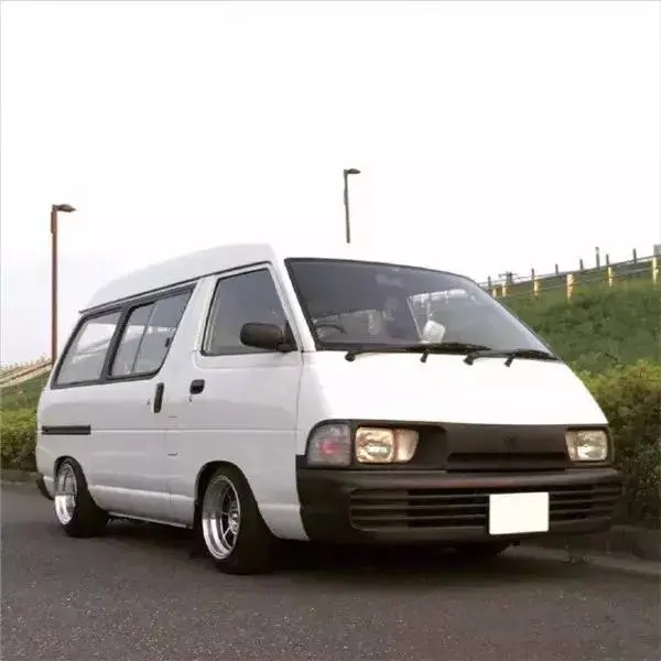 e2000,马自达进入国内市场,要比丰田日产晚了几年,e2000这款面包车在