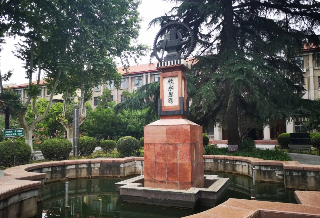 中国最出名的大学CP，相爱相杀