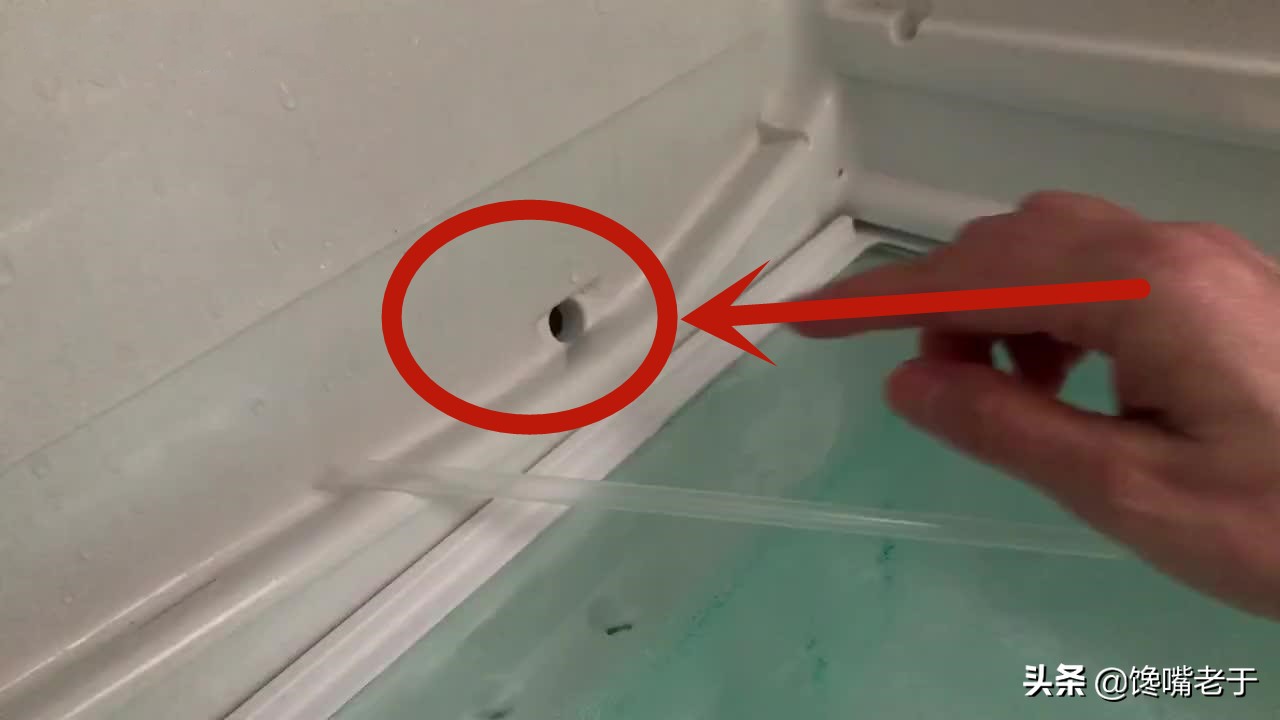 冰箱總是結冰，占空間又耗電怎么辦？學會這一招，冰箱干凈又省電