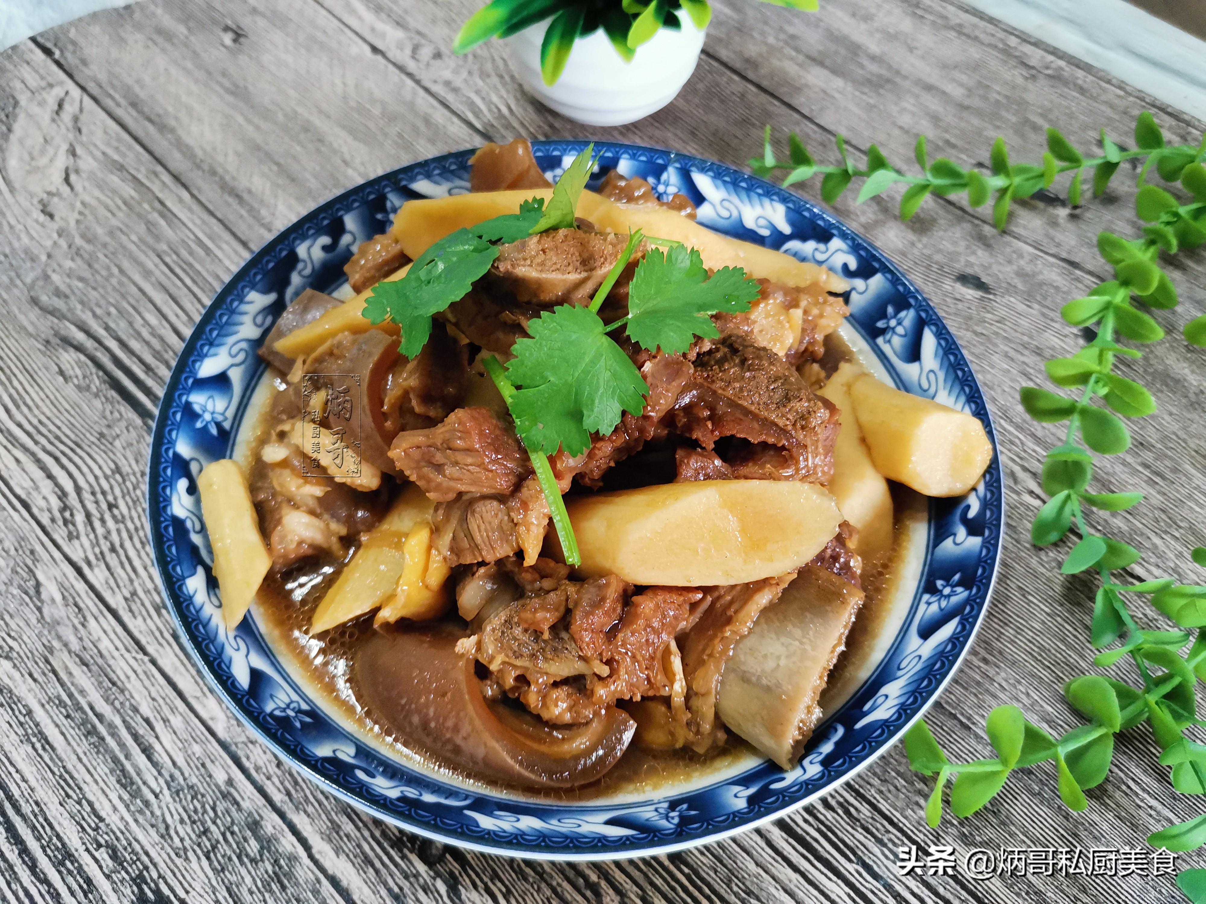 山药炖牛肉的做法(山药和牛肉是天生一对,上锅煮一煮,暖胃养胃,驱寒气