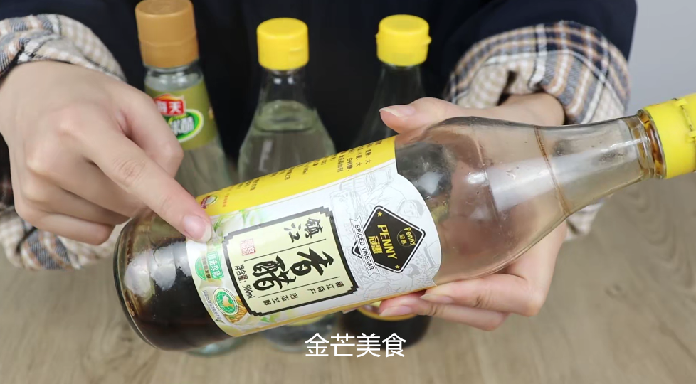 原来香醋，陈醋，米醋，白醋区别这么大，今天才知道，涨知识了