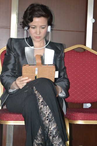 何晴:抛弃五年男友刘威,背负骂名嫁给许亚军,今56现状如何?