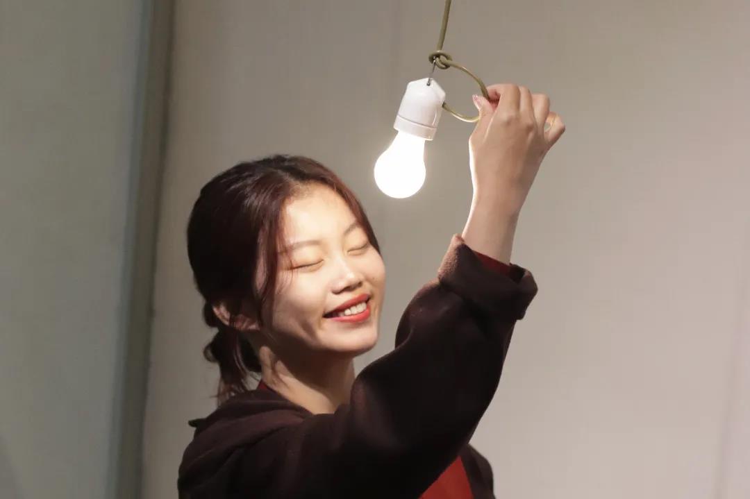 她是甜美湖南妹子，也是