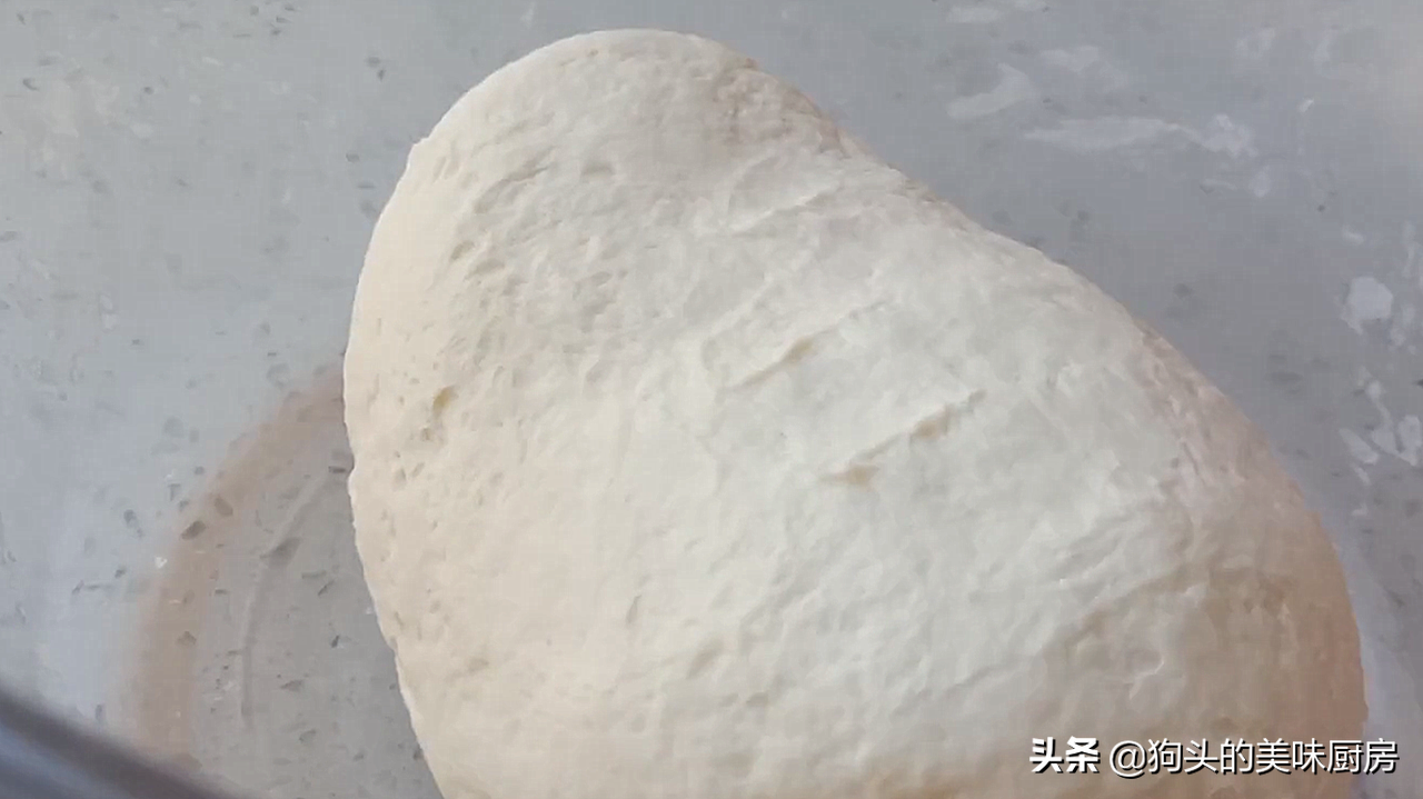 红豆酥饼的懒人做法，外面20块钱一斤，在家做成本不到5元，真香