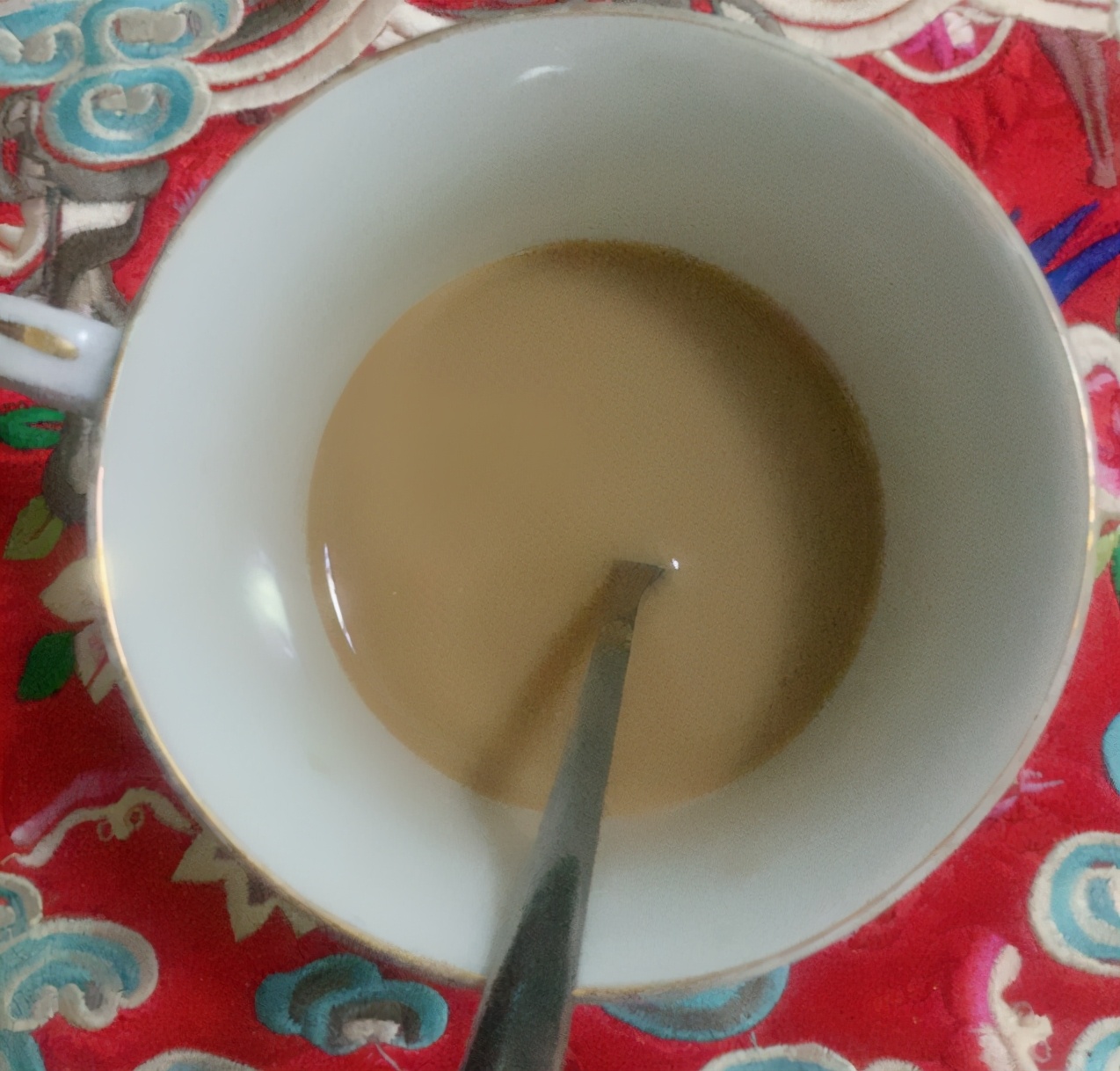 提醒你！除了星巴克，这4款速溶咖啡好喝不贵，建议多囤过足嘴瘾