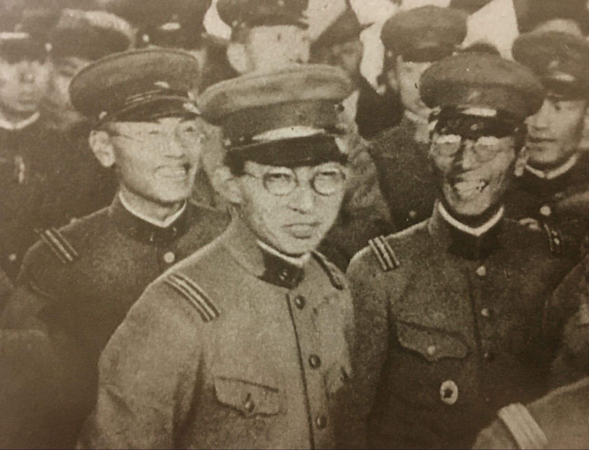 揭秘日本二二六兵变：打着尊皇旗号的兵变，为何被天皇本人镇压？