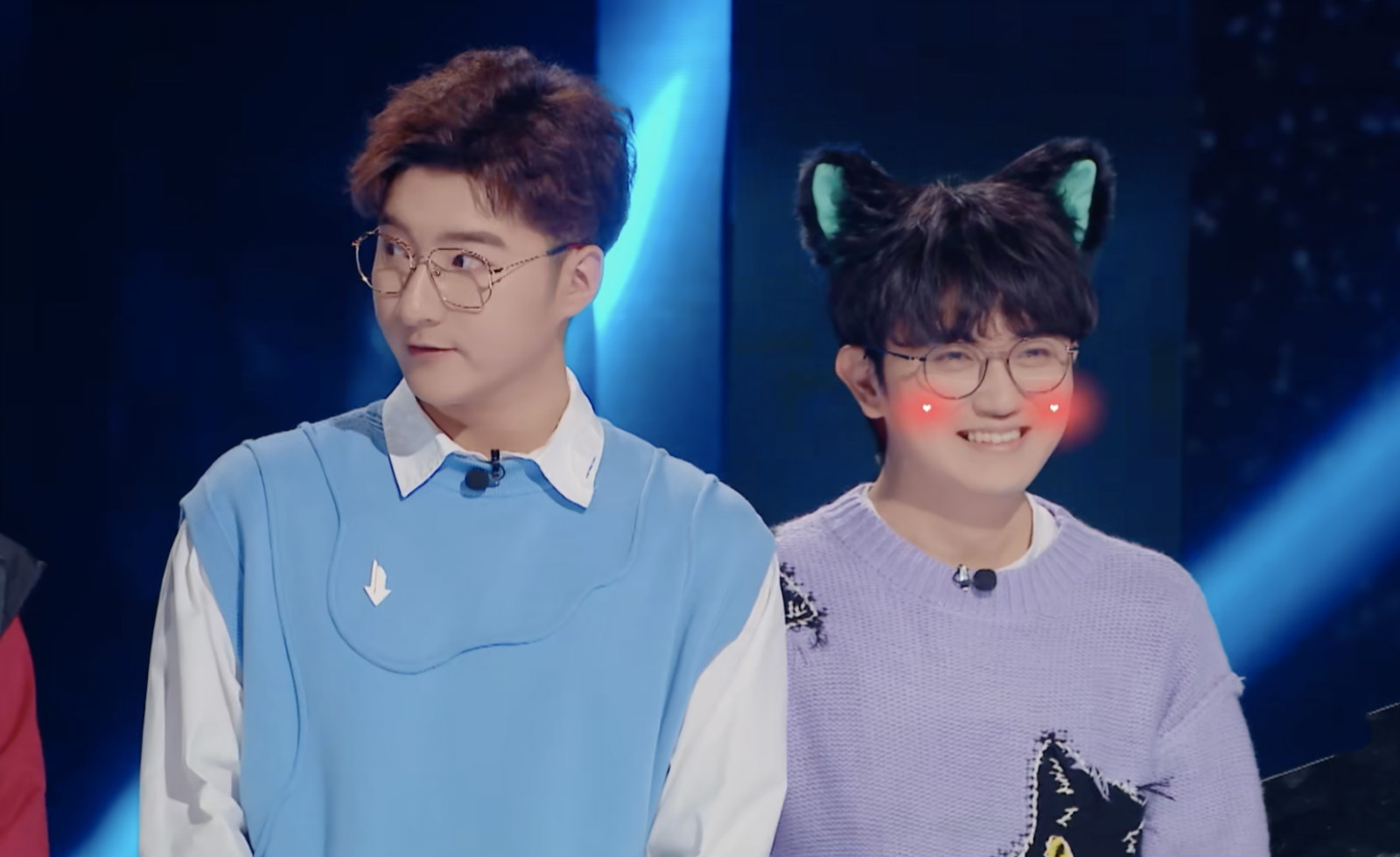 锦鲤是半路出家的配音演员,进入配音行业之前是一名银行职员,但很快