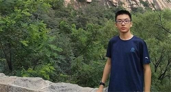 帅气学霸高考总分730，数学英语双满分，妈妈讲的这条经验太宝贵