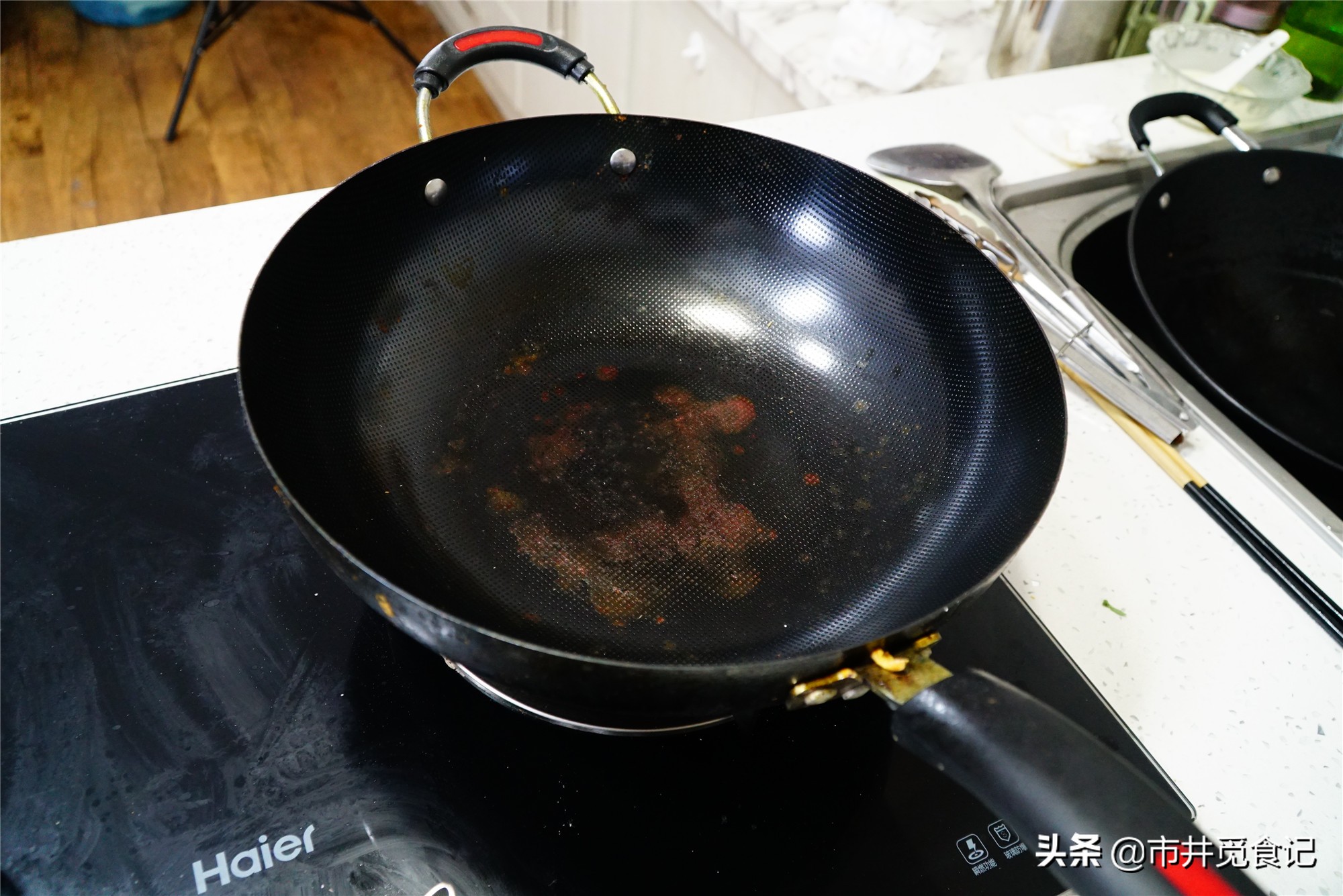 新铁锅买来别着急用，开锅这6步不能少，不生锈不粘锅，越用越光